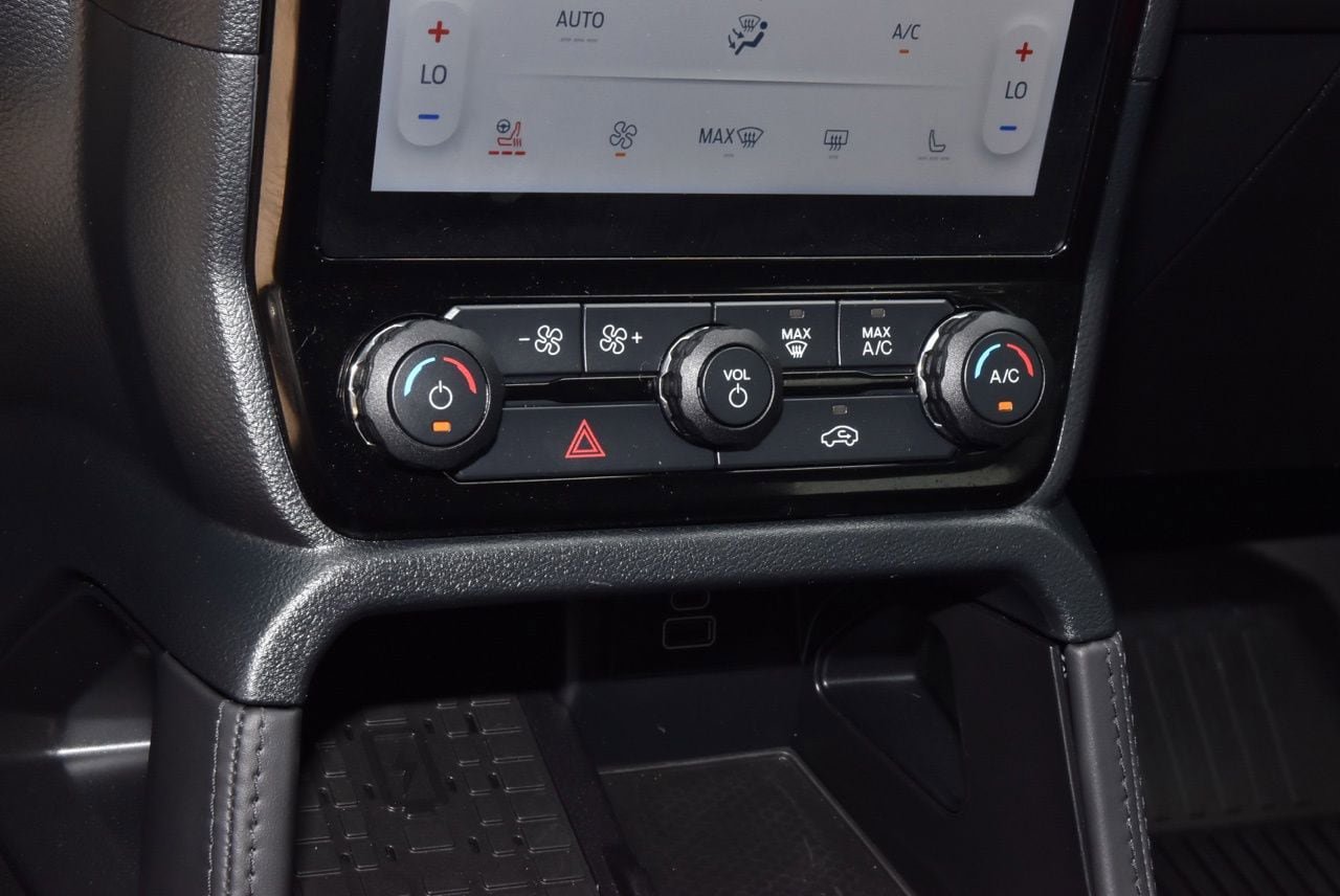 Certified 2024 Ford Ranger Raptor AWD/4WD image 28