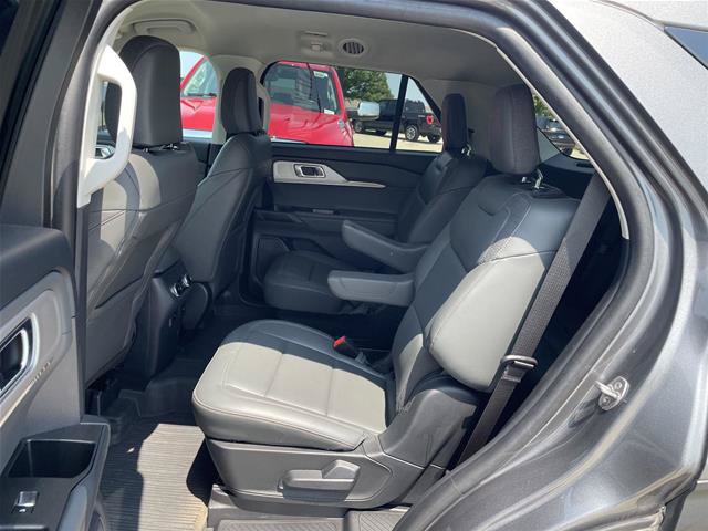 Certified 2025 Ford Explorer Active w/ Active Comfort Package AWD/4WD image 20