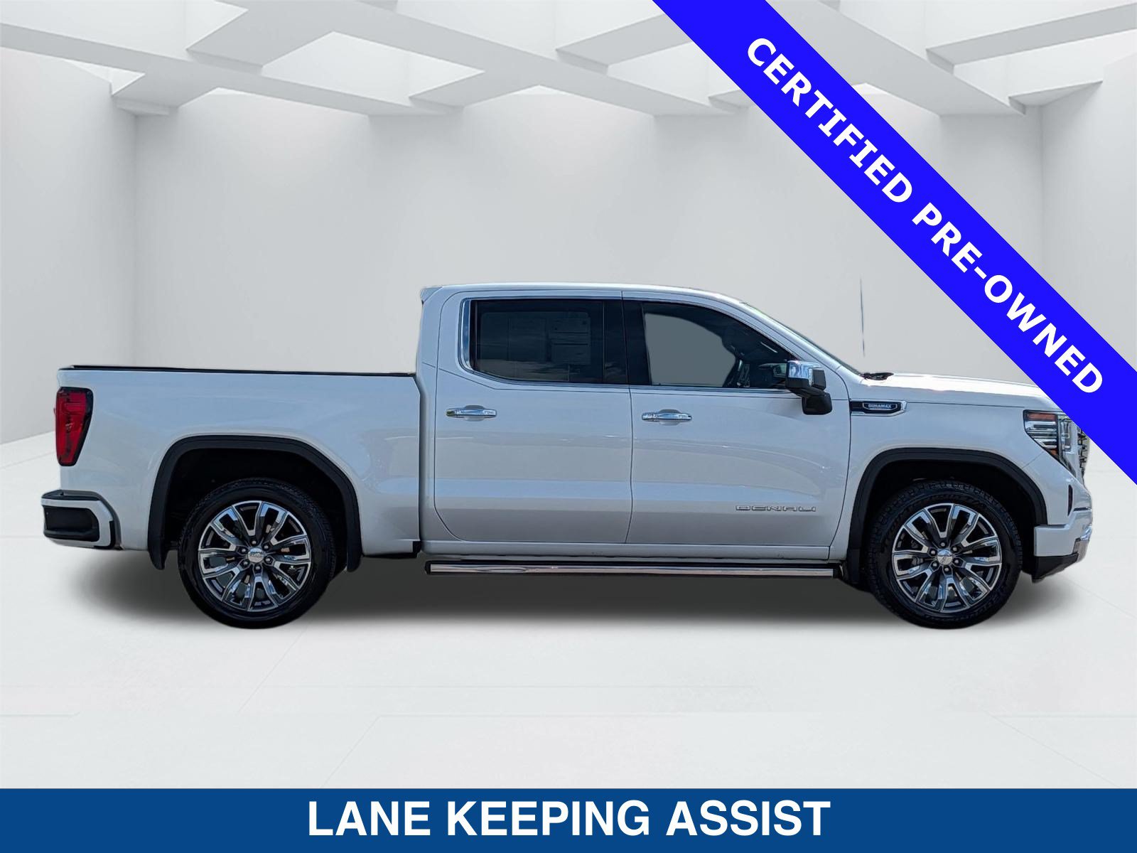 Used 2024 GMC Sierra 1500 Denali w/ Denali Reserve Package AWD/4WD image 4