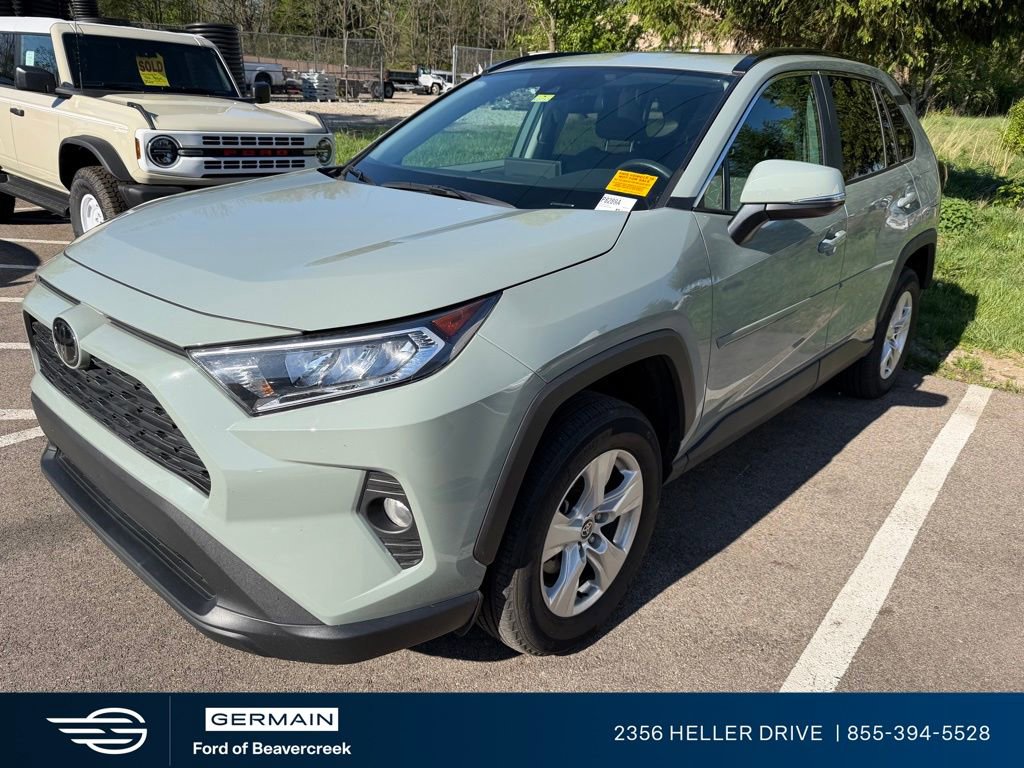 Used 2021 Toyota RAV4 XLE w/ Convenience Package AWD/4WD image 1