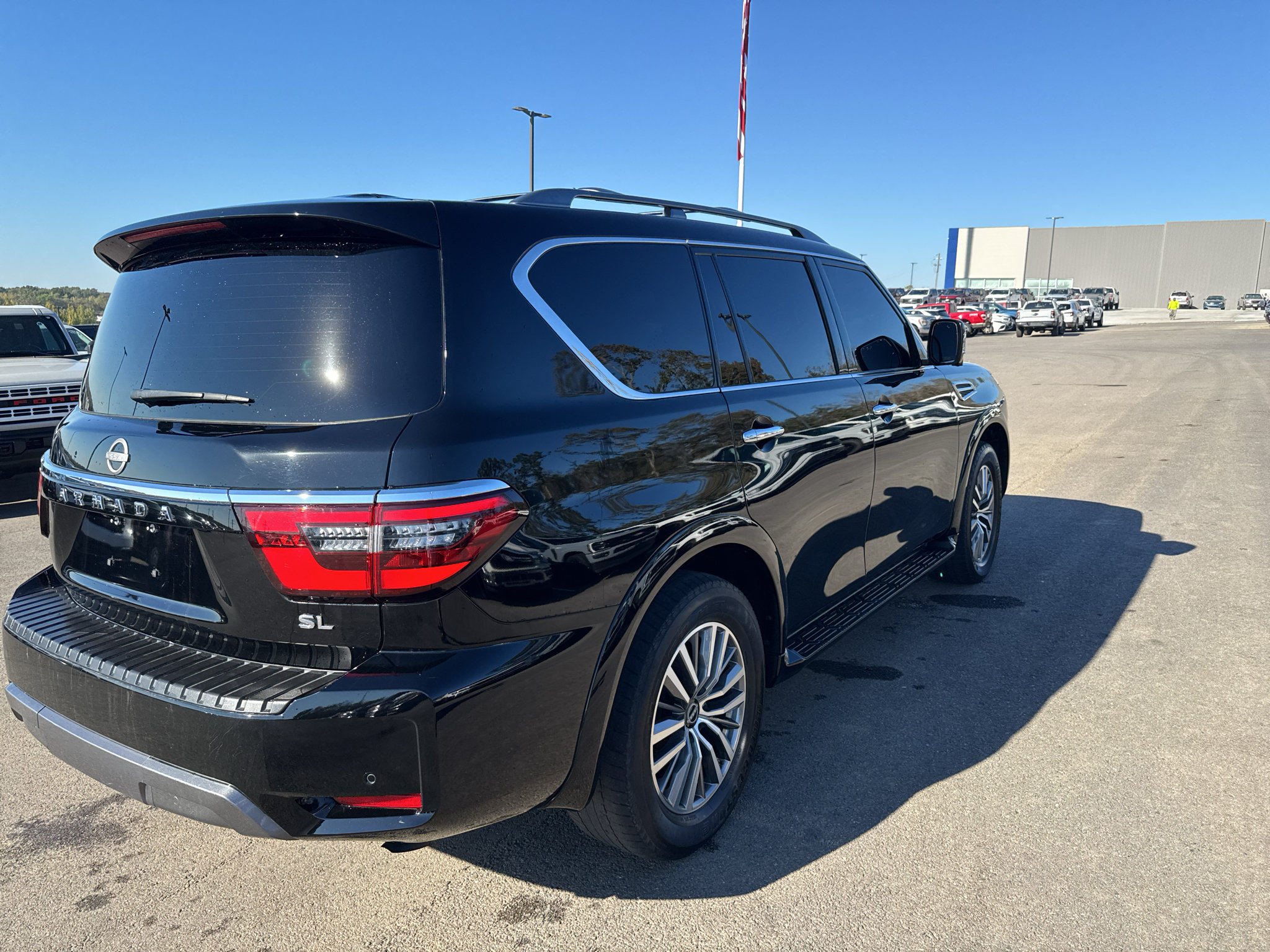 Used 2023 Nissan Armada SL w/ Cargo Package RWD image 6