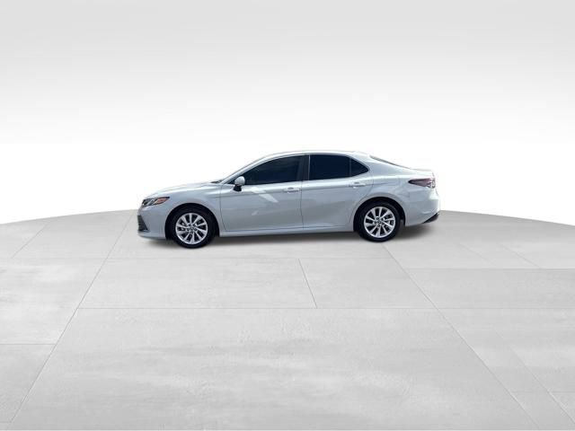 Used 2024 Toyota Camry LE w/ Convenience Package image 2