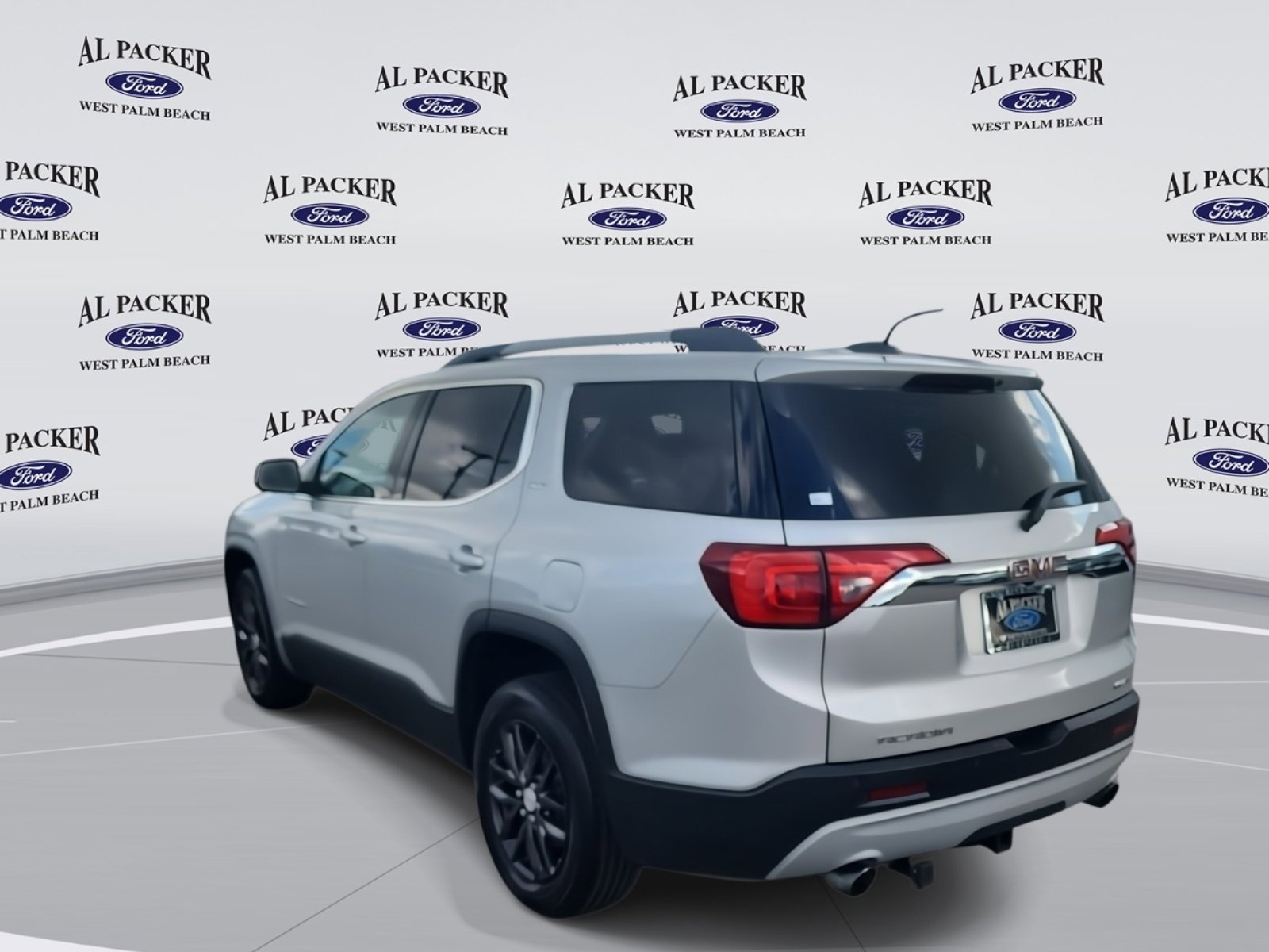 Used 2019 GMC Acadia SLT image 3