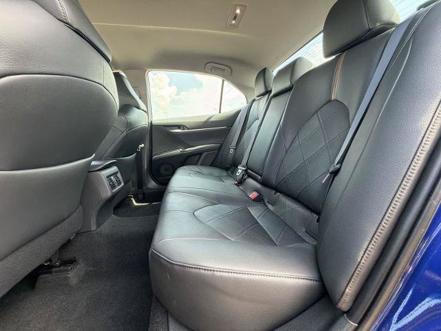 Used 2018 Toyota Camry XLE FWD image 19