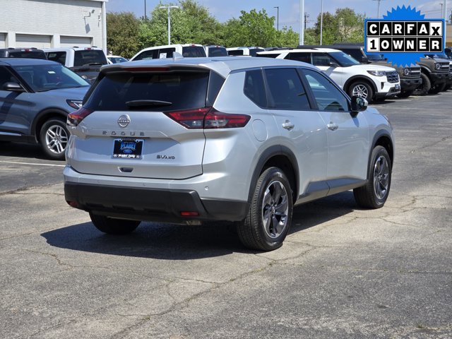 Used 2024 Nissan Rogue SV image 5