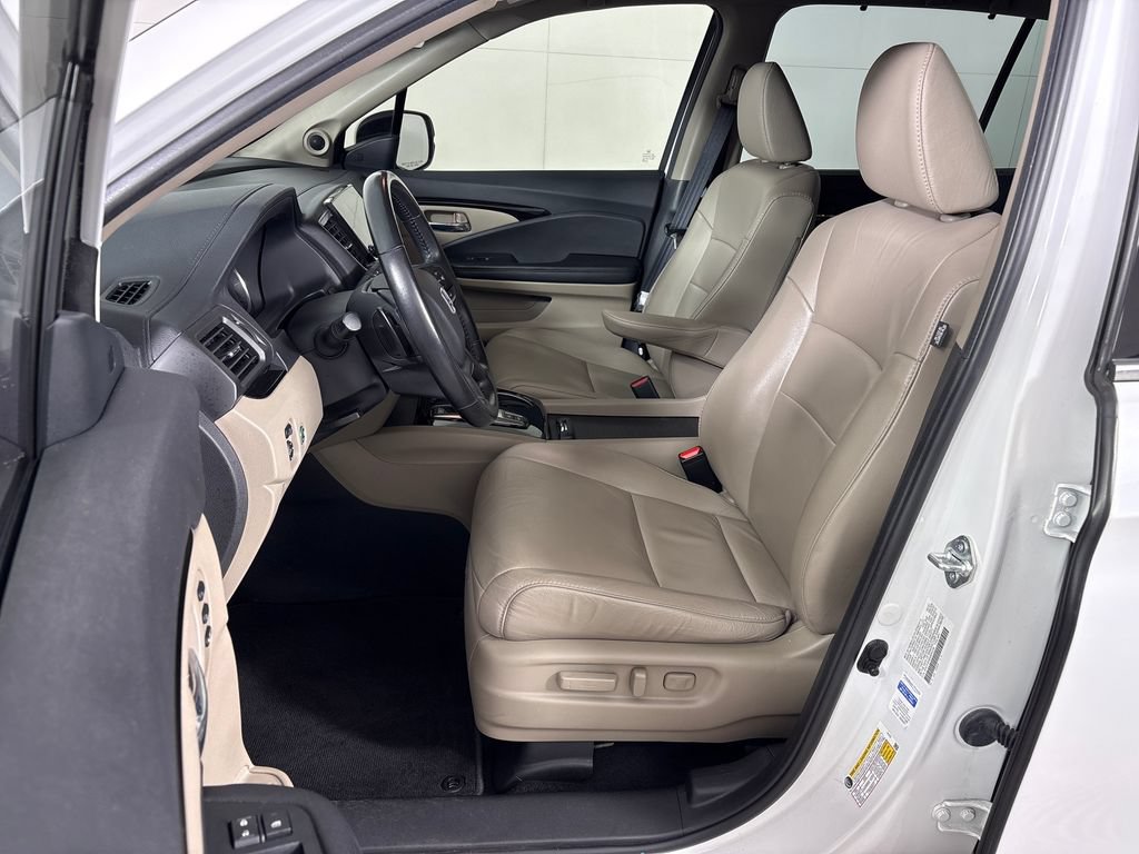 Used 2022 Honda Pilot Touring image 29