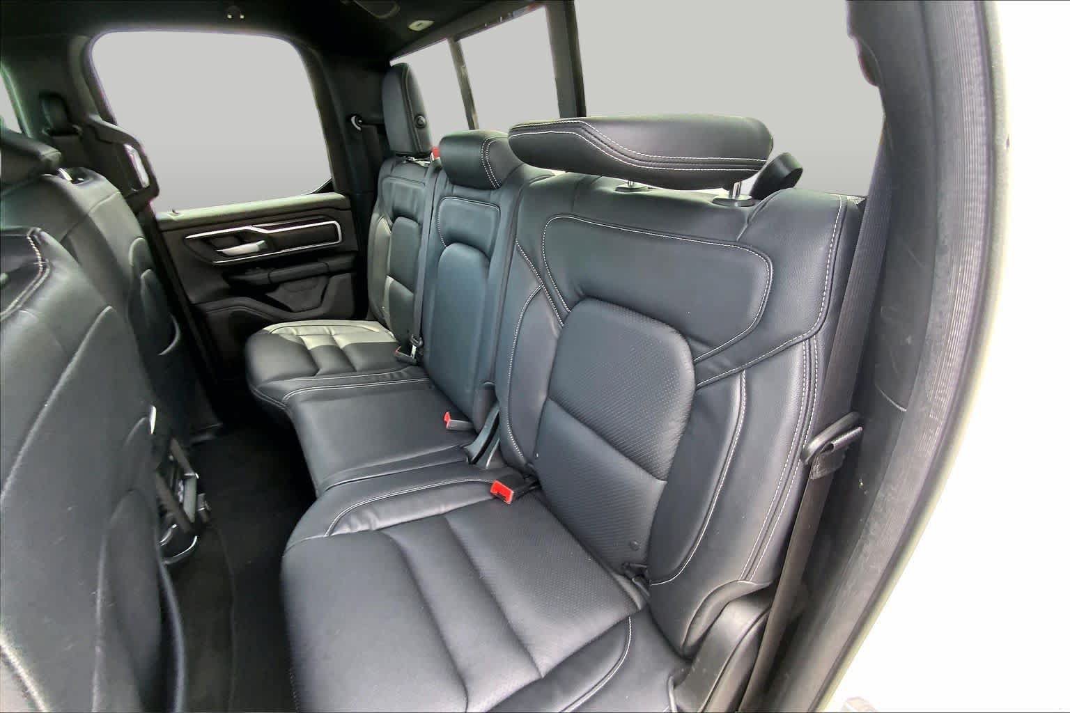 Used 2022 RAM 1500 Big Horn w/ Night Edition RWD image 21