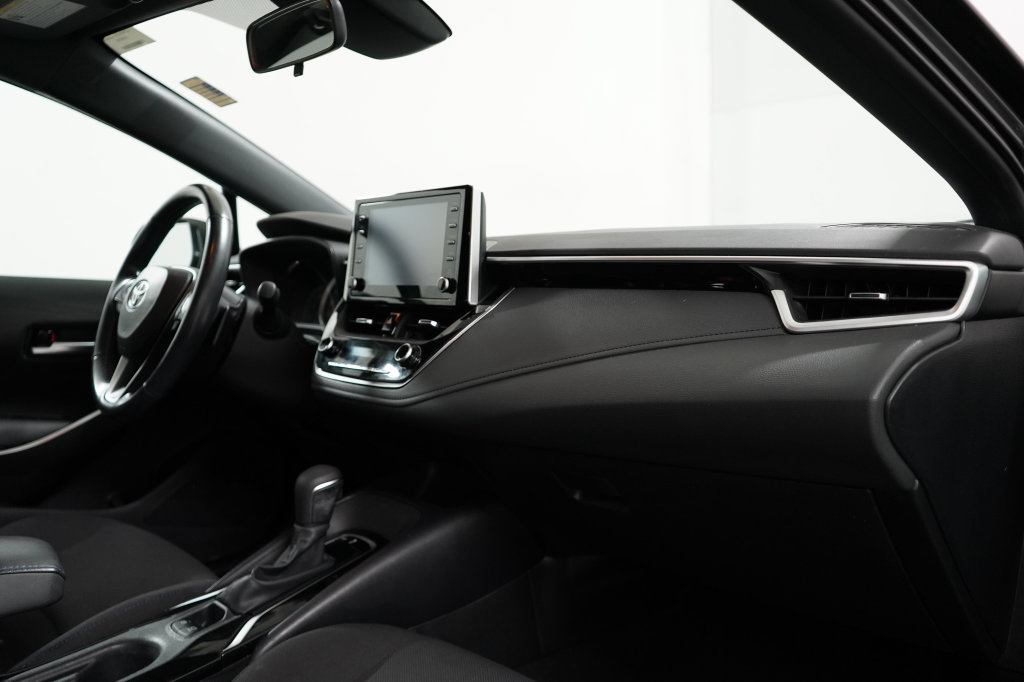 Used 2020 Toyota Corolla SE w/ SE Premium Package FWD image 24