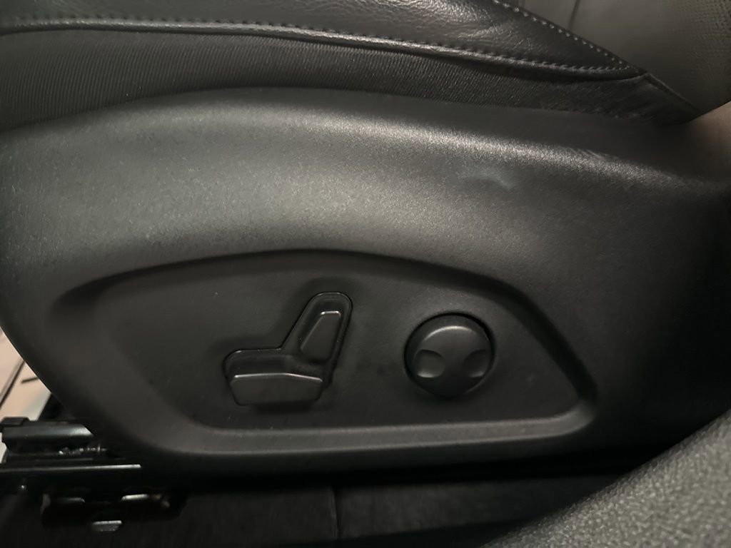 Used 2022 Jeep Compass Limited image 34