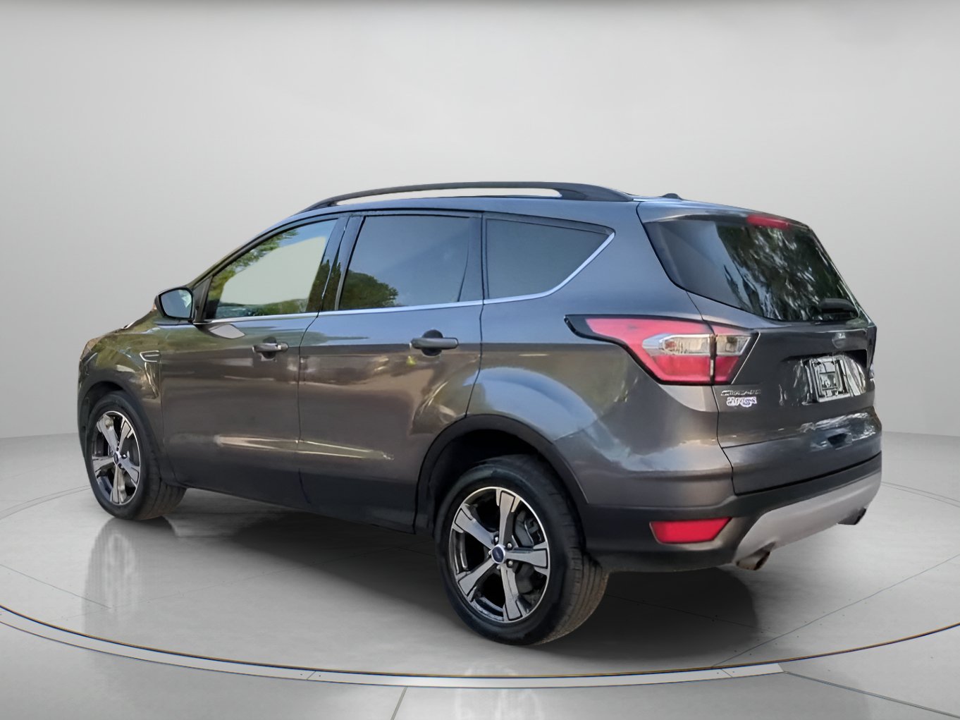Certified 2017 Ford Escape SE w/ SE Leather Comfort Package FWD image 20