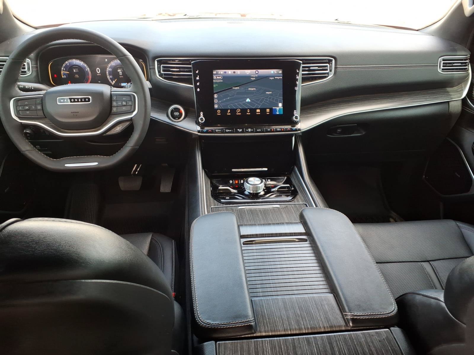 Used 2024 Jeep Wagoneer Series III w/ Premium Group I AWD/4WD image 19