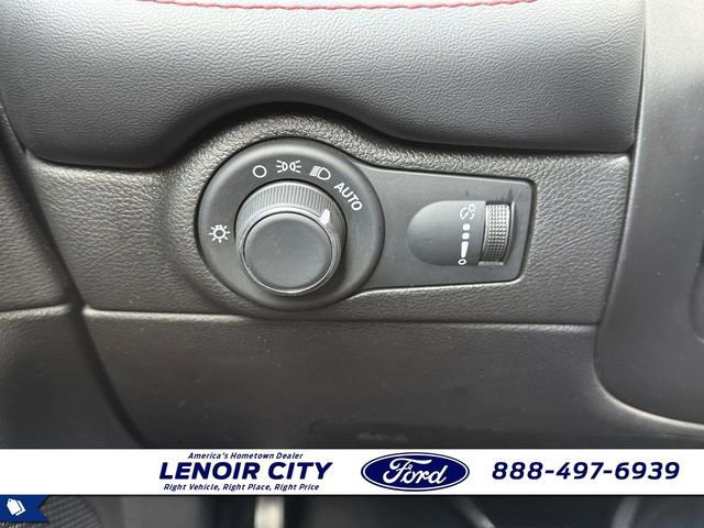 Used 2024 Dodge Durango GT image 19