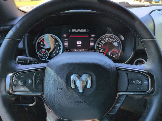 Used 2024 RAM 1500 Big Horn AWD/4WD image 34