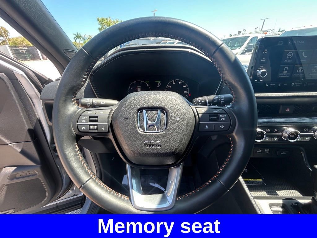 Used 2025 Honda CR-V Sport-L image 14