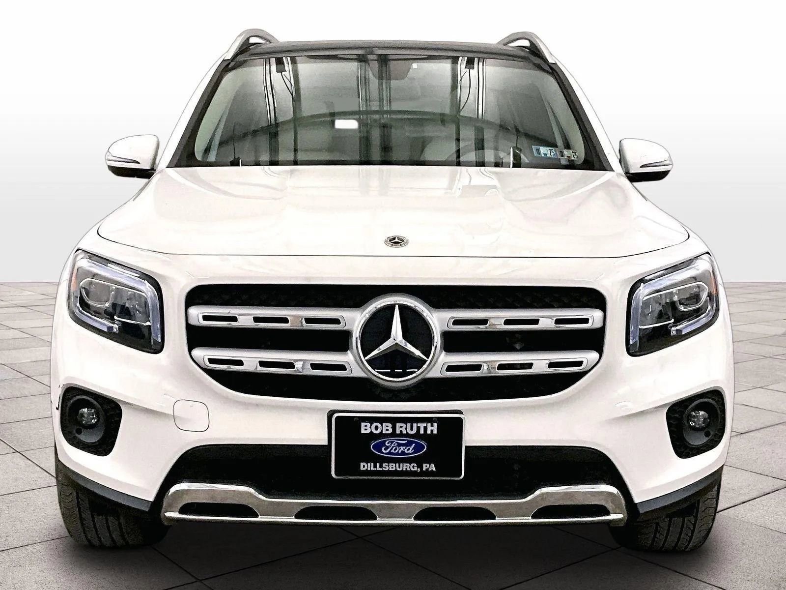 Used 2021 Mercedes-Benz GLB 250 4MATIC image 3