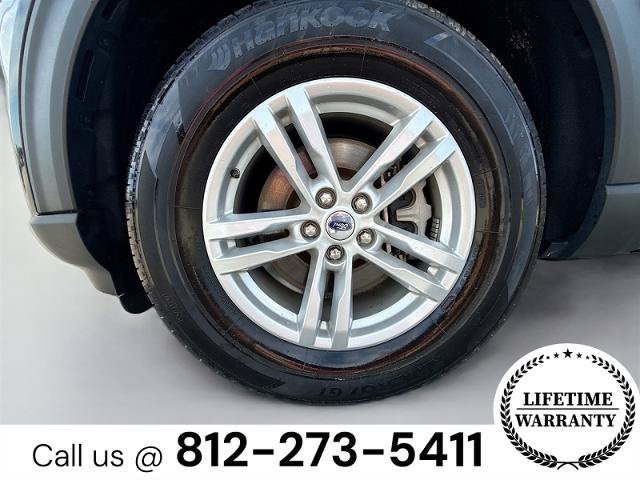 Certified 2023 Ford Explorer XLT w/ Equipment Group 202A AWD/4WD image 8