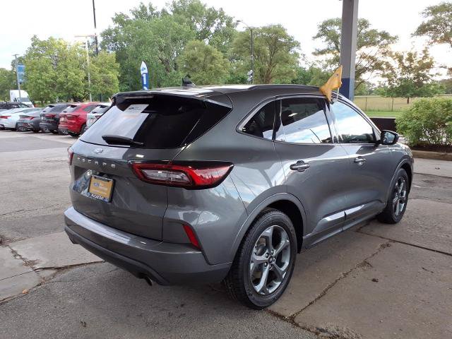 Certified 2024 Ford Escape ST-Line FWD image 3