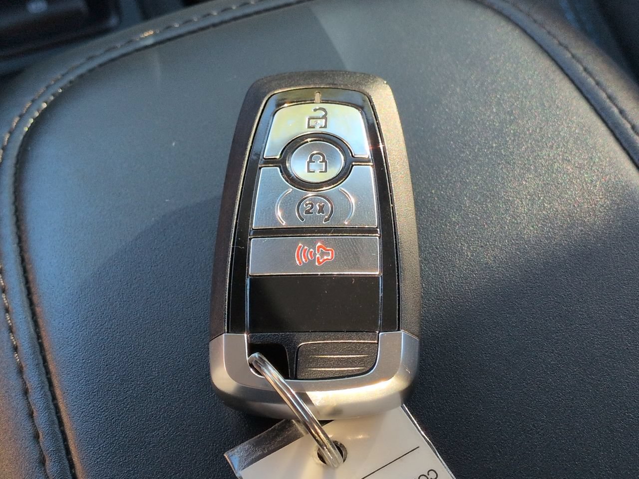 Certified 2025 Ford Maverick XLT w/ XLT Luxury Package FWD image 28