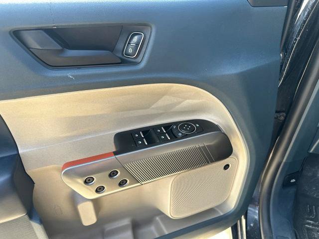 Certified 2025 Ford Maverick Lariat AWD/4WD image 19