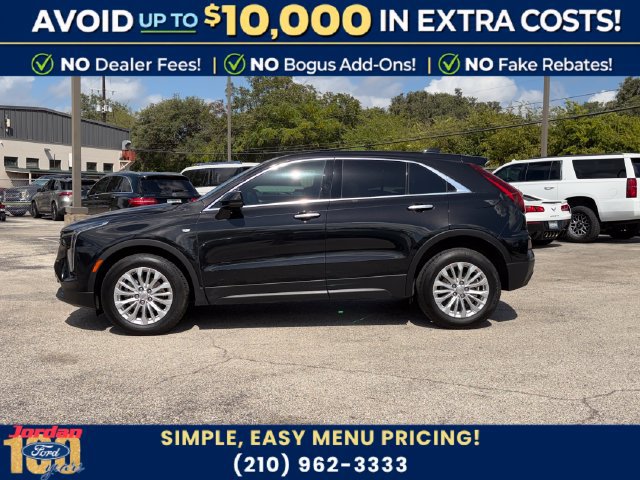 Used 2024 Cadillac XT4 Luxury FWD image 4