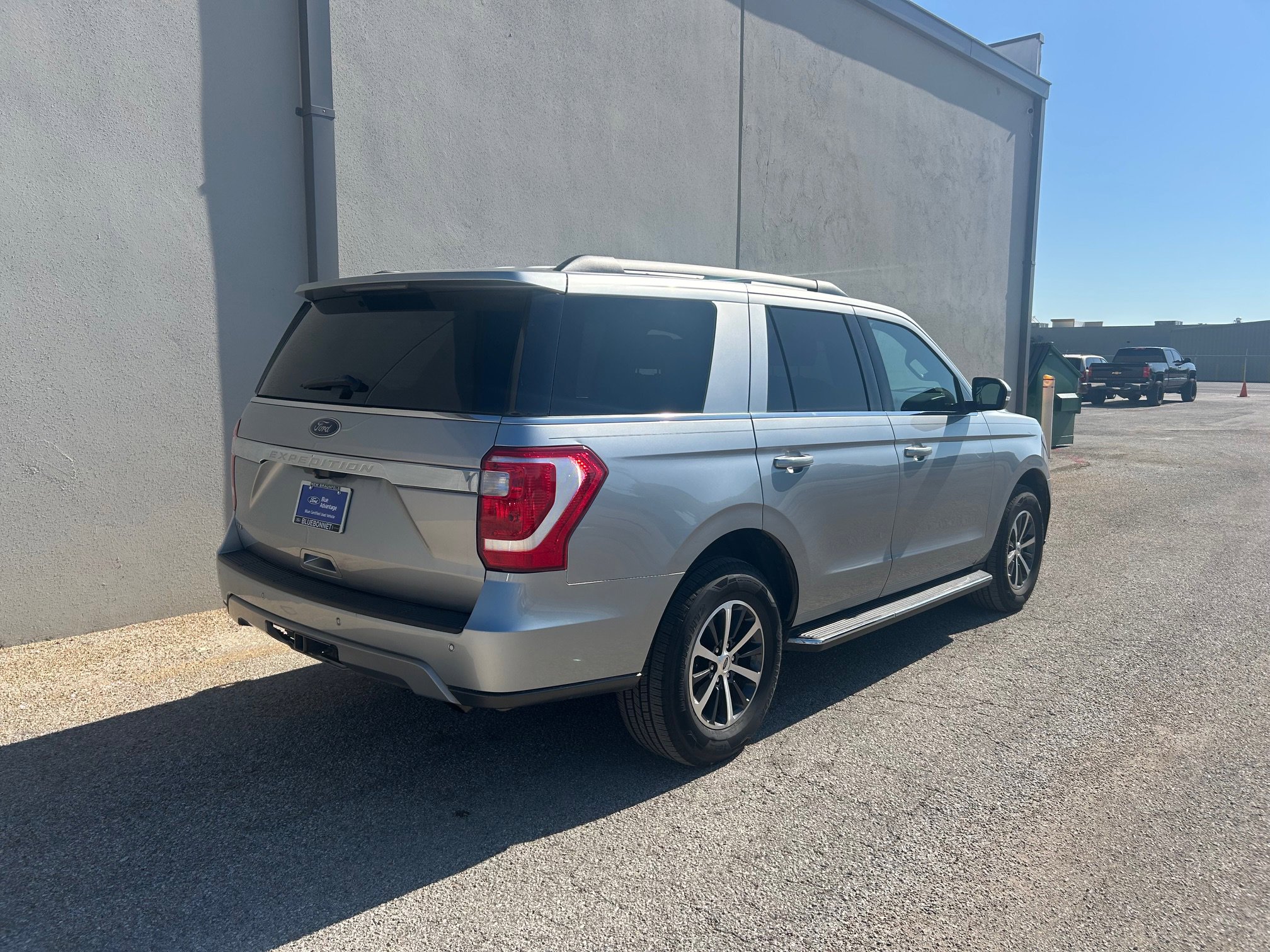 Certified 2021 Ford Expedition XLT RWD image 3