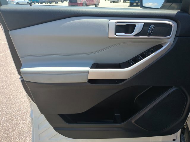 Certified 2023 Ford Explorer XLT w/ Equipment Group 202A AWD/4WD image 13
