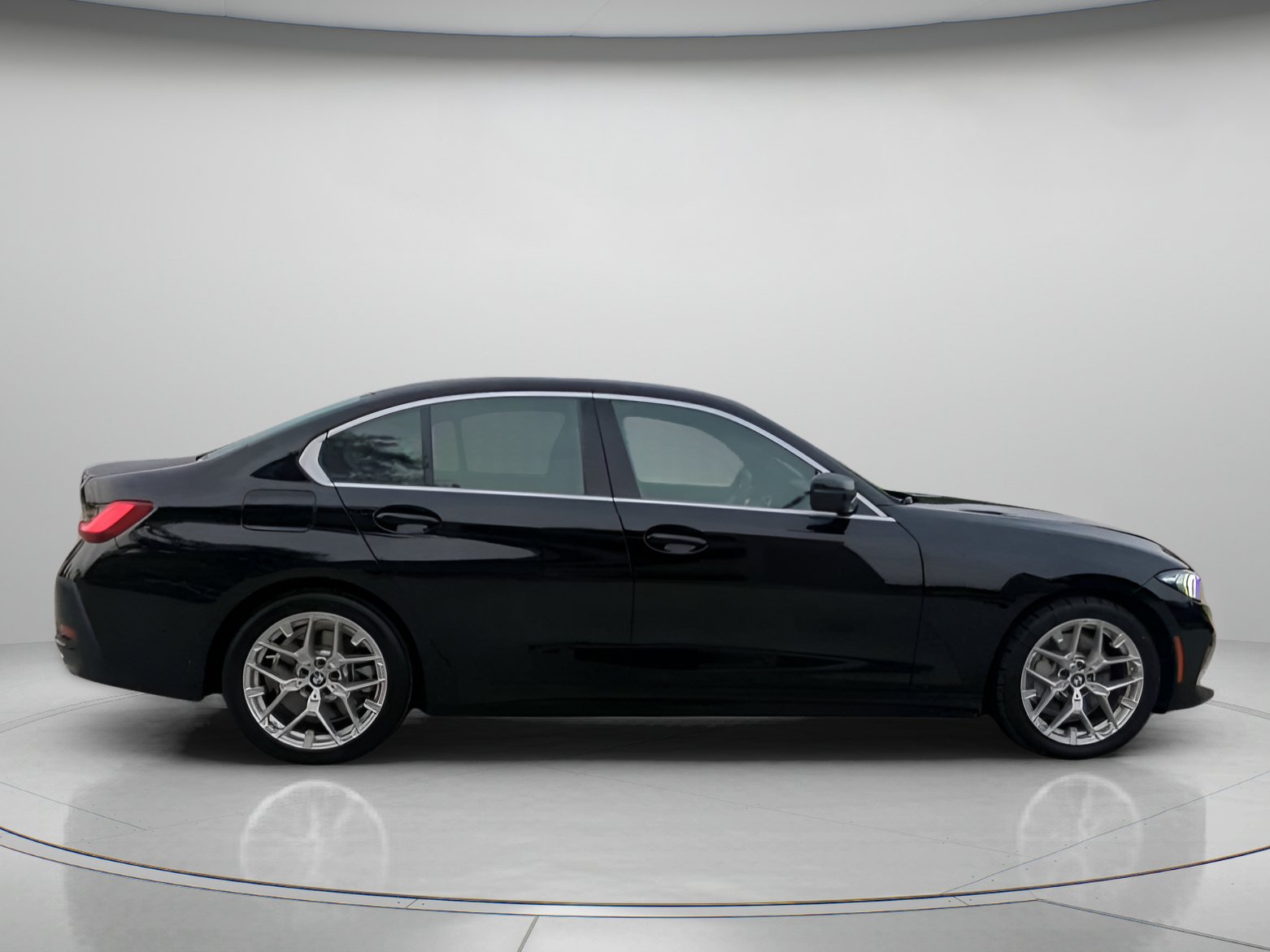 Used 2025 BMW 330i Sedan RWD image 32