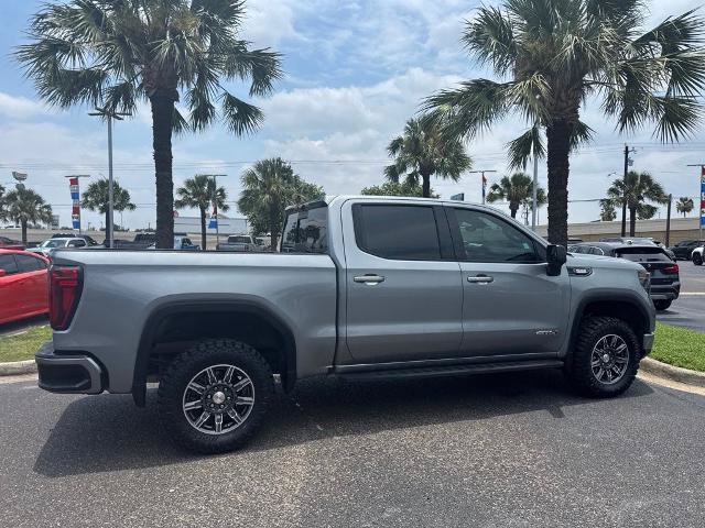 Used 2024 GMC Sierra 1500 AT4 w/ Technology Package AWD/4WD image 5