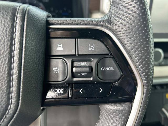 Used 2024 Toyota Tundra Capstone AWD/4WD image 32
