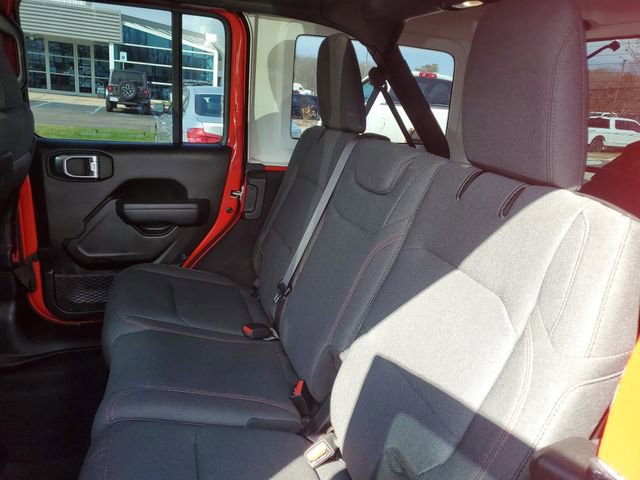 Used 2025 Jeep Wrangler Unlimited Rubicon w/ Convenience Group image 24