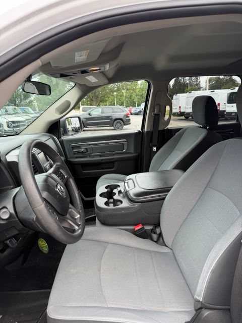 Used 2021 RAM 1500 Classic SLT AWD/4WD image 4