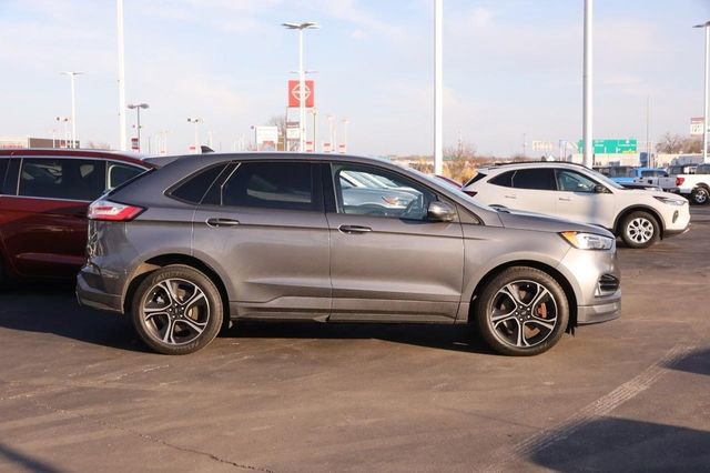 Certified 2022 Ford Edge ST image 3