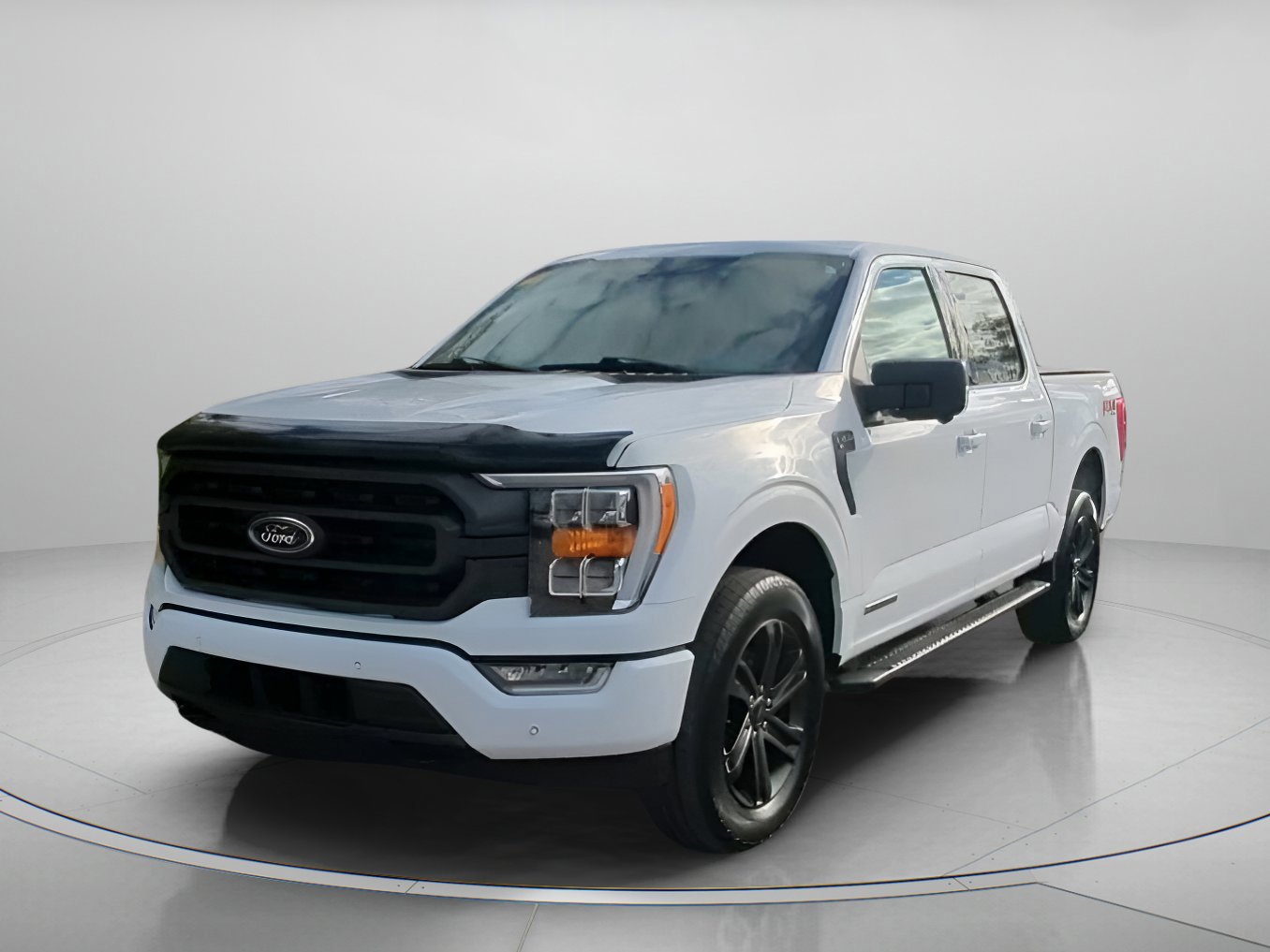 Certified 2021 Ford F150 XLT w/ Equipment Group 302A High image 3