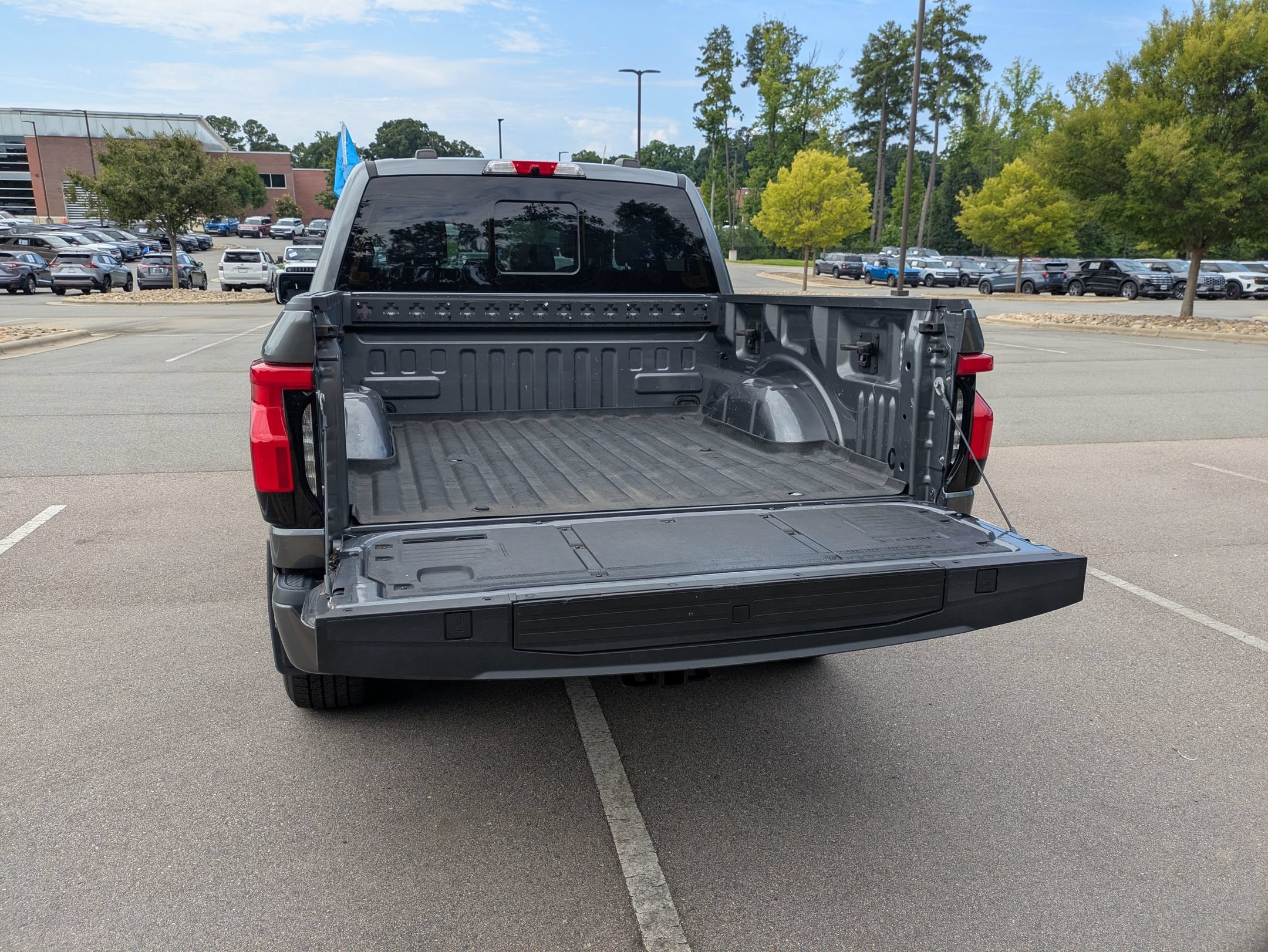 Certified 2023 Ford F150 Lightning Lariat w/ Equipment Group 511A High AWD/4WD image 37