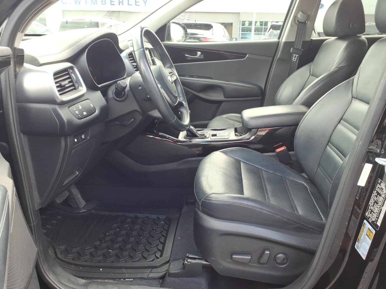 Used 2019 Kia Sorento EX FWD image 7
