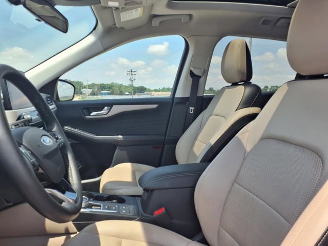Certified 2022 Ford Escape SEL image 23