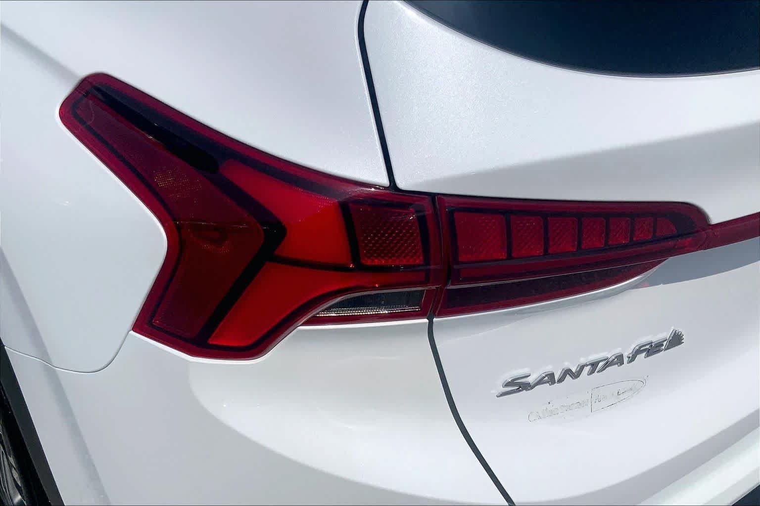 Used 2022 Hyundai Santa Fe SEL w/ Convenience + Premium Package FWD image 28