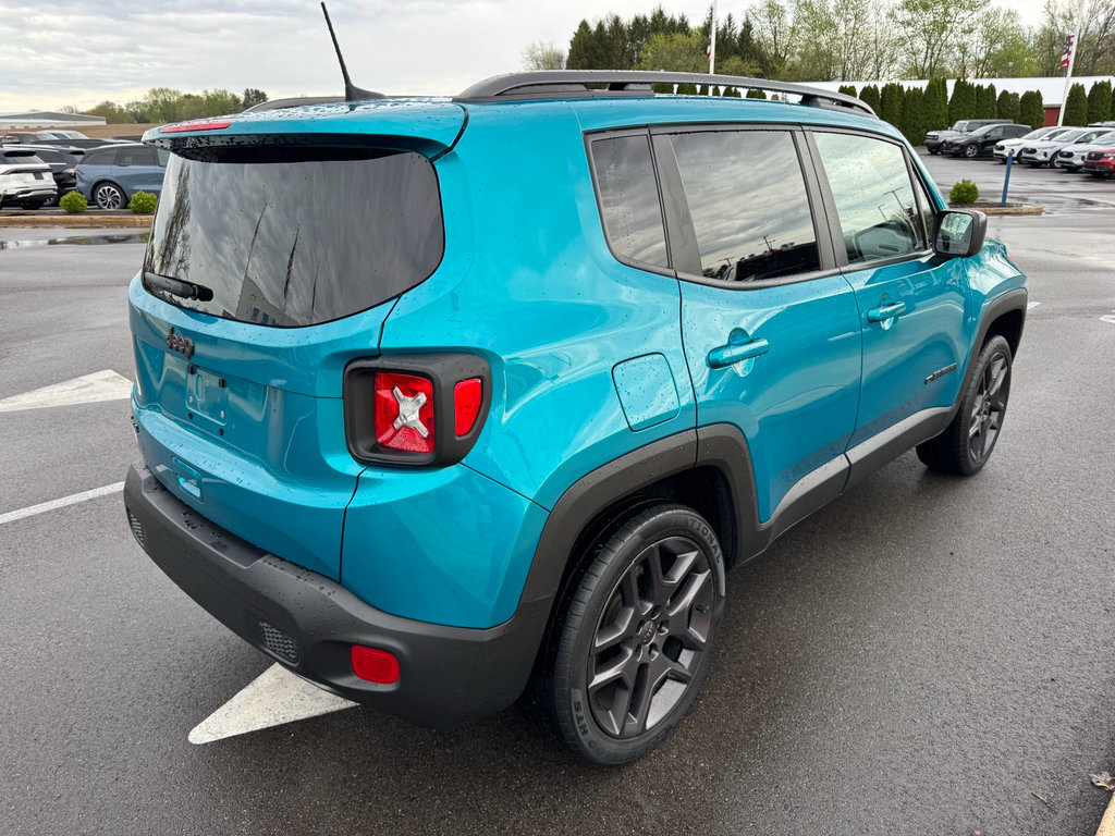 Used 2021 Jeep Renegade Latitude AWD/4WD image 5