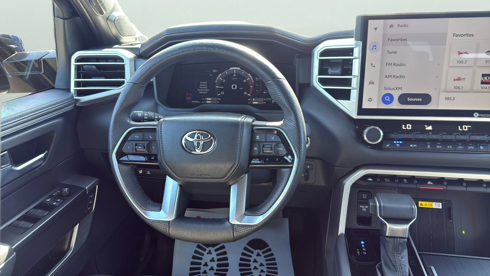 Used 2023 Toyota Tundra Platinum AWD/4WD image 12