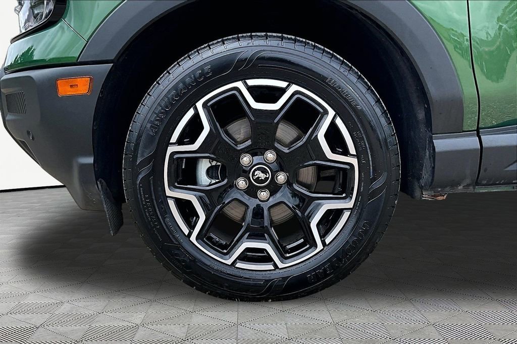 Certified 2025 Ford Bronco Sport Outer Banks w/ Outer Banks Tech Package+ AWD/4WD image 9