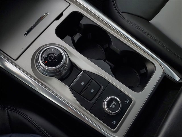 Certified 2022 Ford Explorer XLT w/ Equipment Group 202A image 25