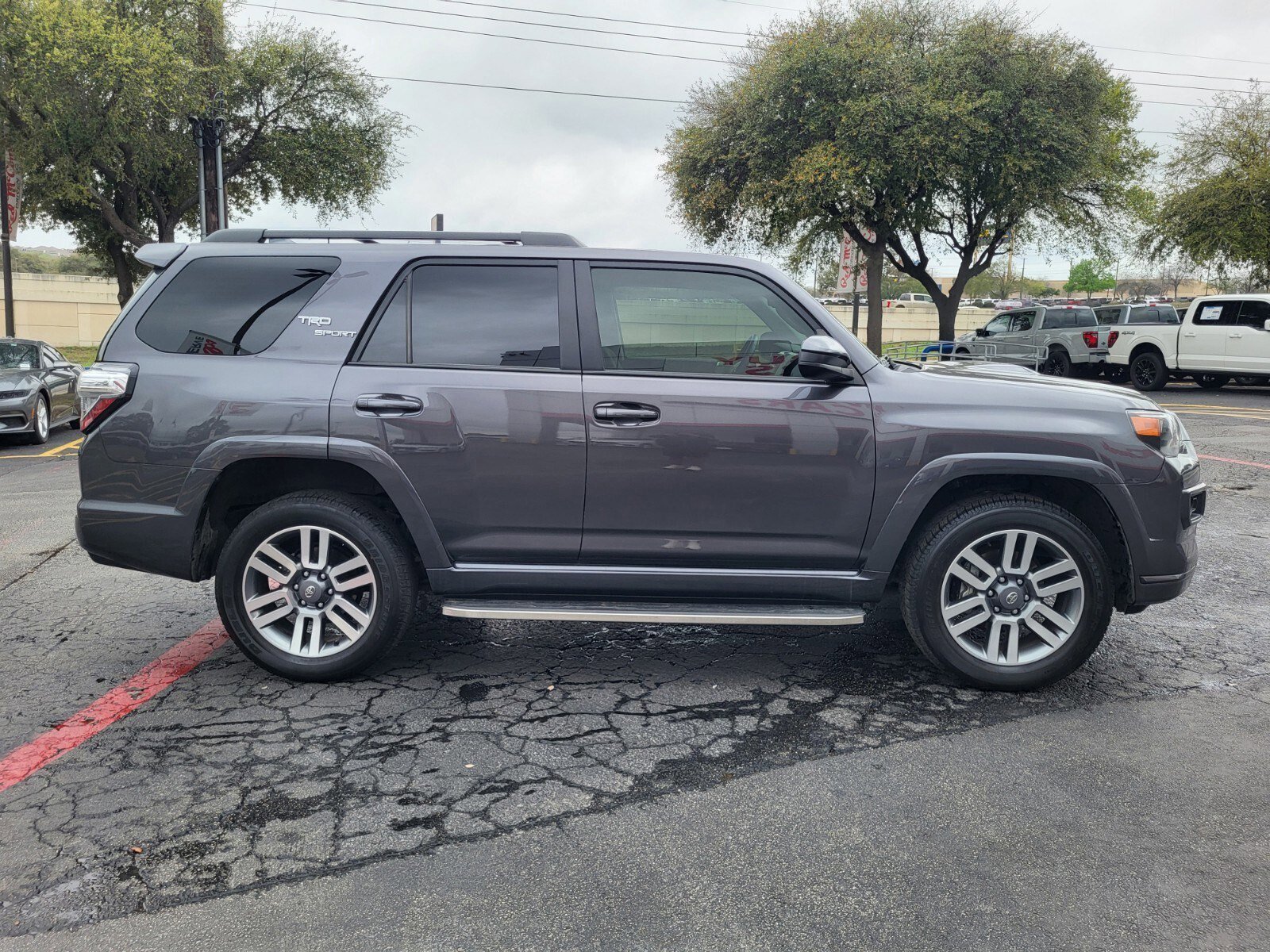 Used 2023 Toyota 4Runner TRD Sport AWD/4WD image 2