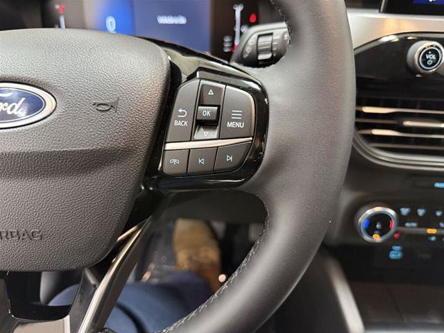 Certified 2023 Ford Escape Active AWD/4WD image 13