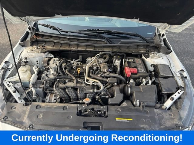 Used 2024 Nissan Altima 2.5 SR FWD image 2
