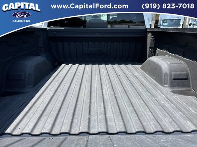 Used 2021 Chevrolet Silverado 1500 High Country w/ Technology Package AWD/4WD image 16