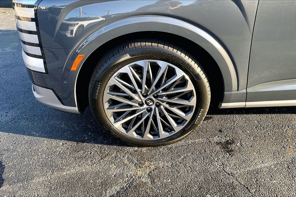 Used 2026 Hyundai Palisade Calligraphy AWD/4WD image 8