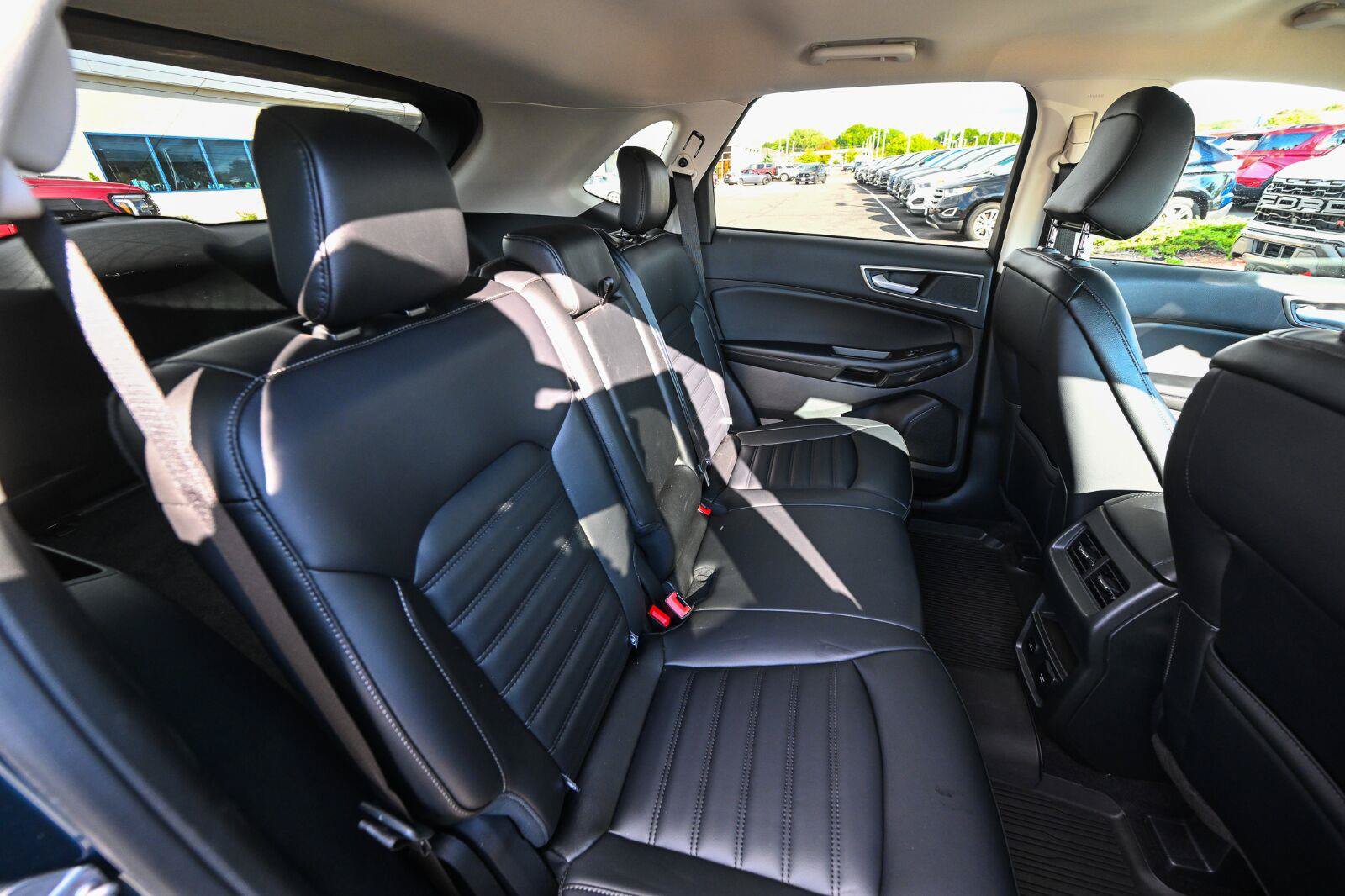 Certified 2024 Ford Edge SEL w/ Convenience Package AWD/4WD image 30