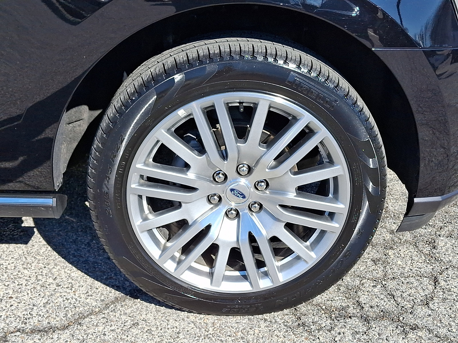 Certified 2024 Ford Expedition Limited image 11