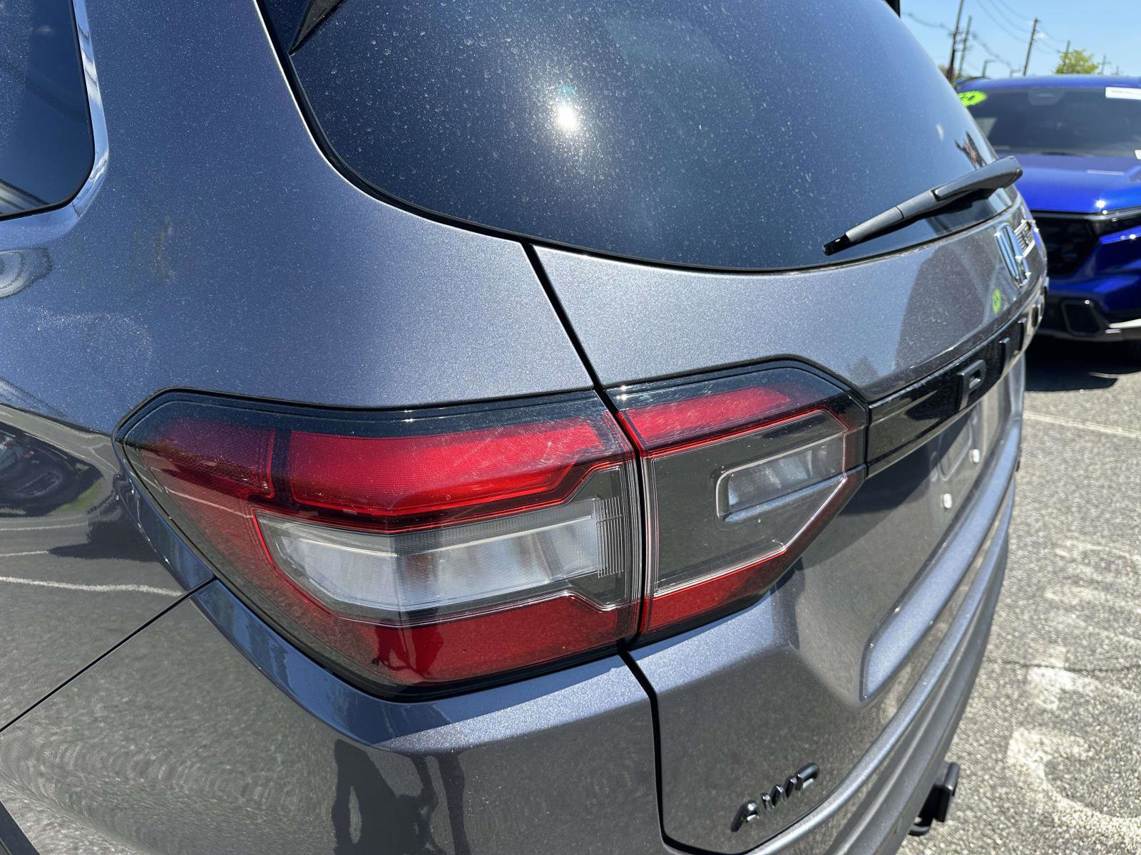 Used 2025 Honda Pilot Black Edition image 10
