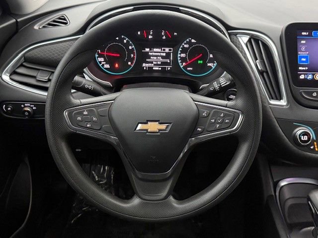 Used 2021 Chevrolet Malibu LT FWD image 27